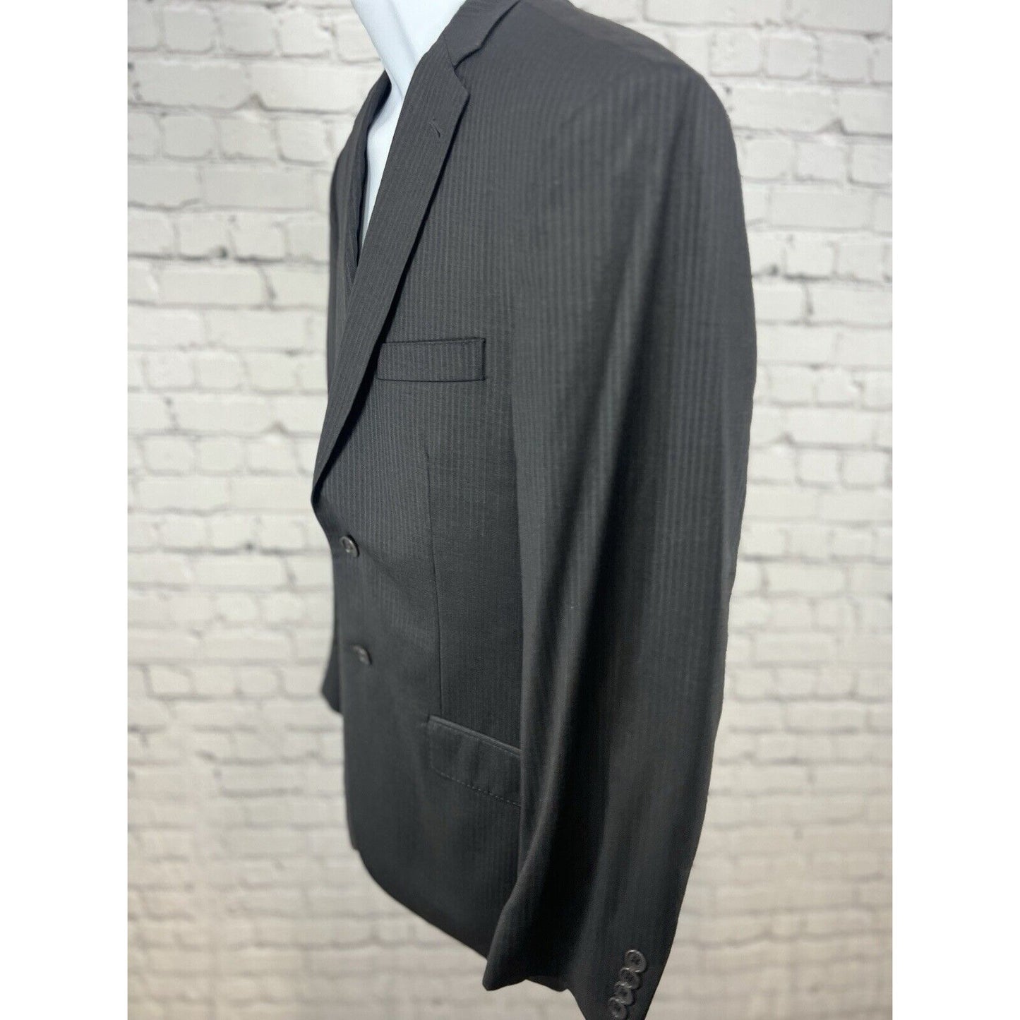 Jos A Bank Metropolitan Charcoal Pinstripe Blazer Slim Fit Cooper Lining 39RG