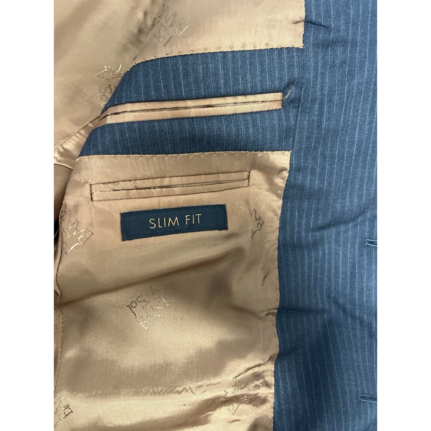 Jos A Bank Metropolitan Charcoal Pinstripe Blazer Slim Fit Cooper Lining 39RG