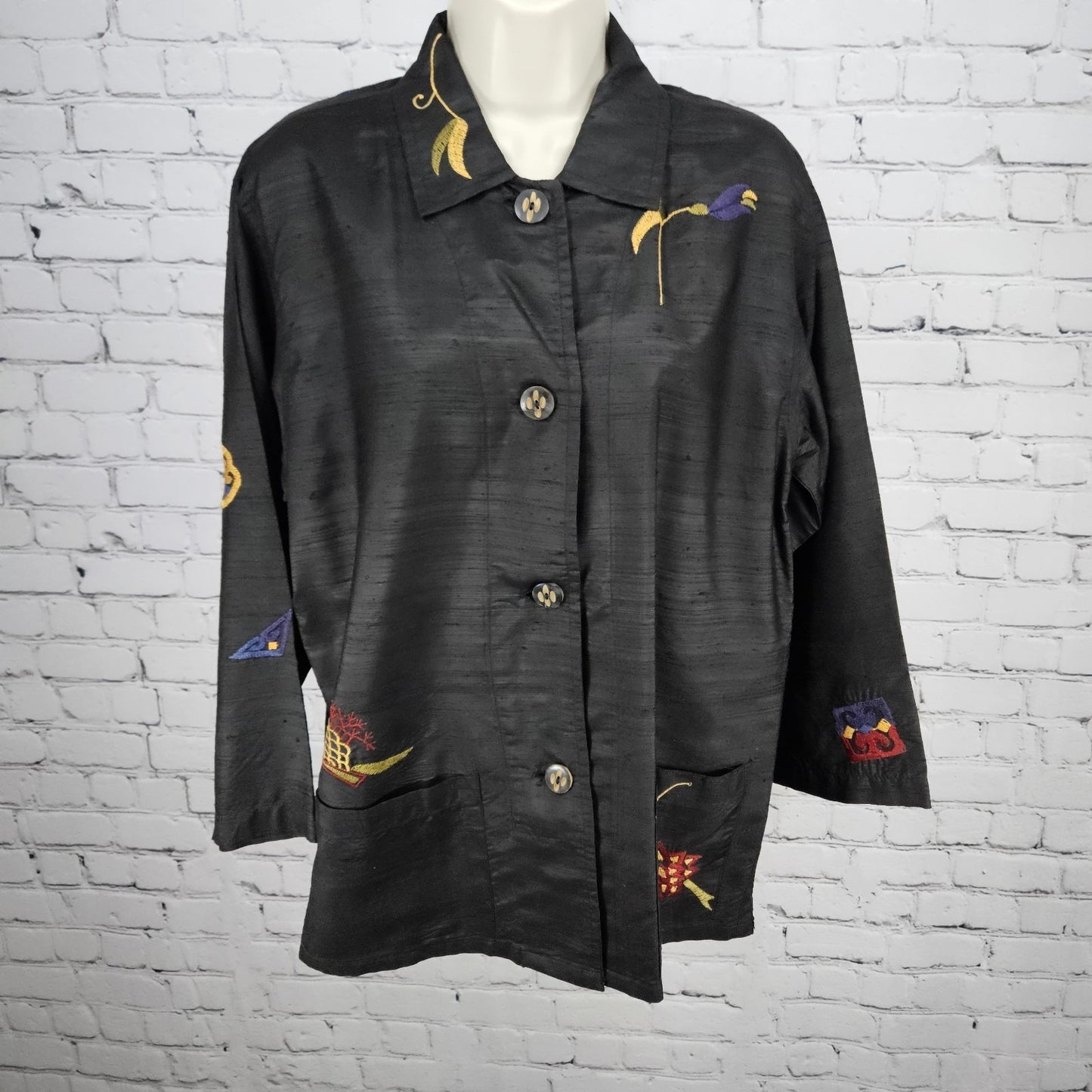 Chico's Design Black 100% Silk Embroidered 3/4 Sleeve Button Shirt Jacket 1 US 8
