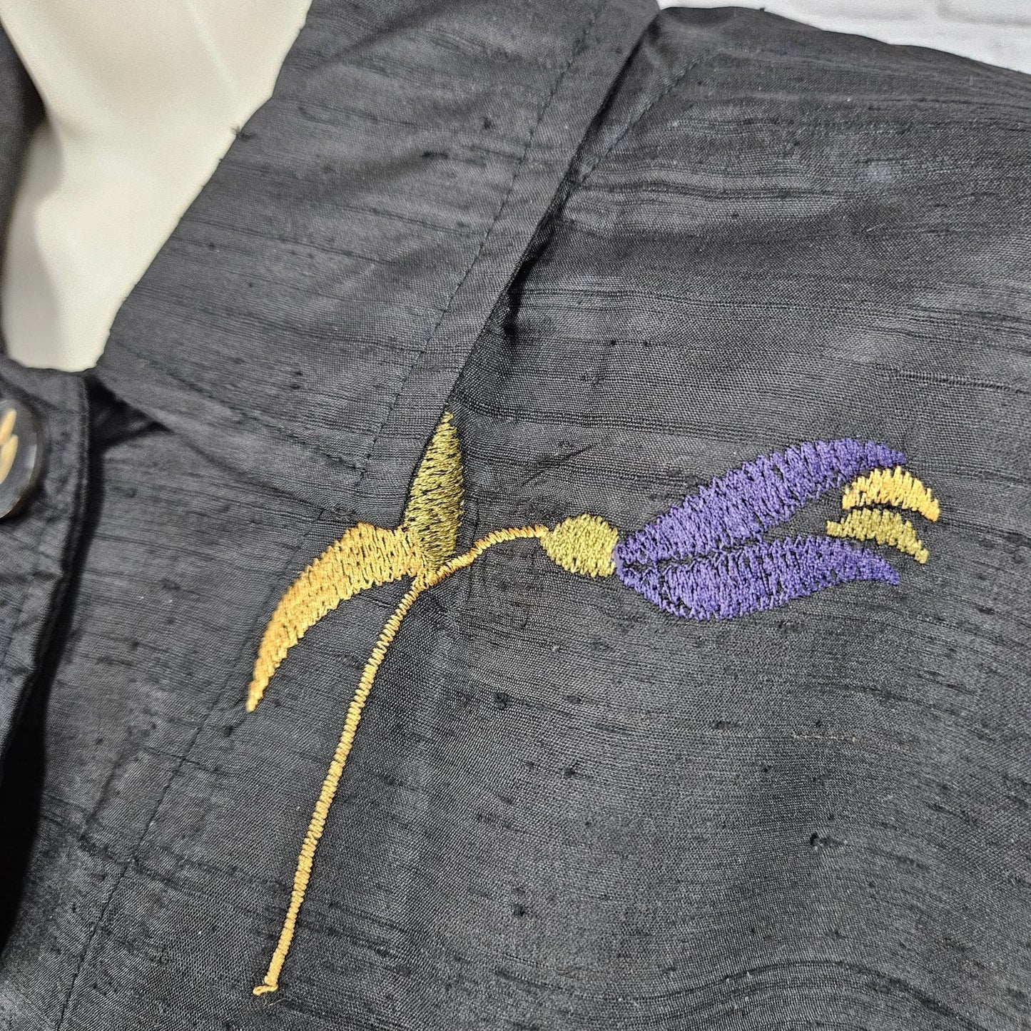 Chico's Design Black 100% Silk Embroidered 3/4 Sleeve Button Shirt Jacket 1 US 8
