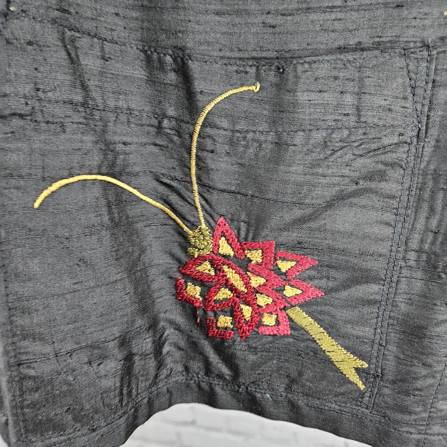 Chico's Design Black 100% Silk Embroidered 3/4 Sleeve Button Shirt Jacket 1 US 8