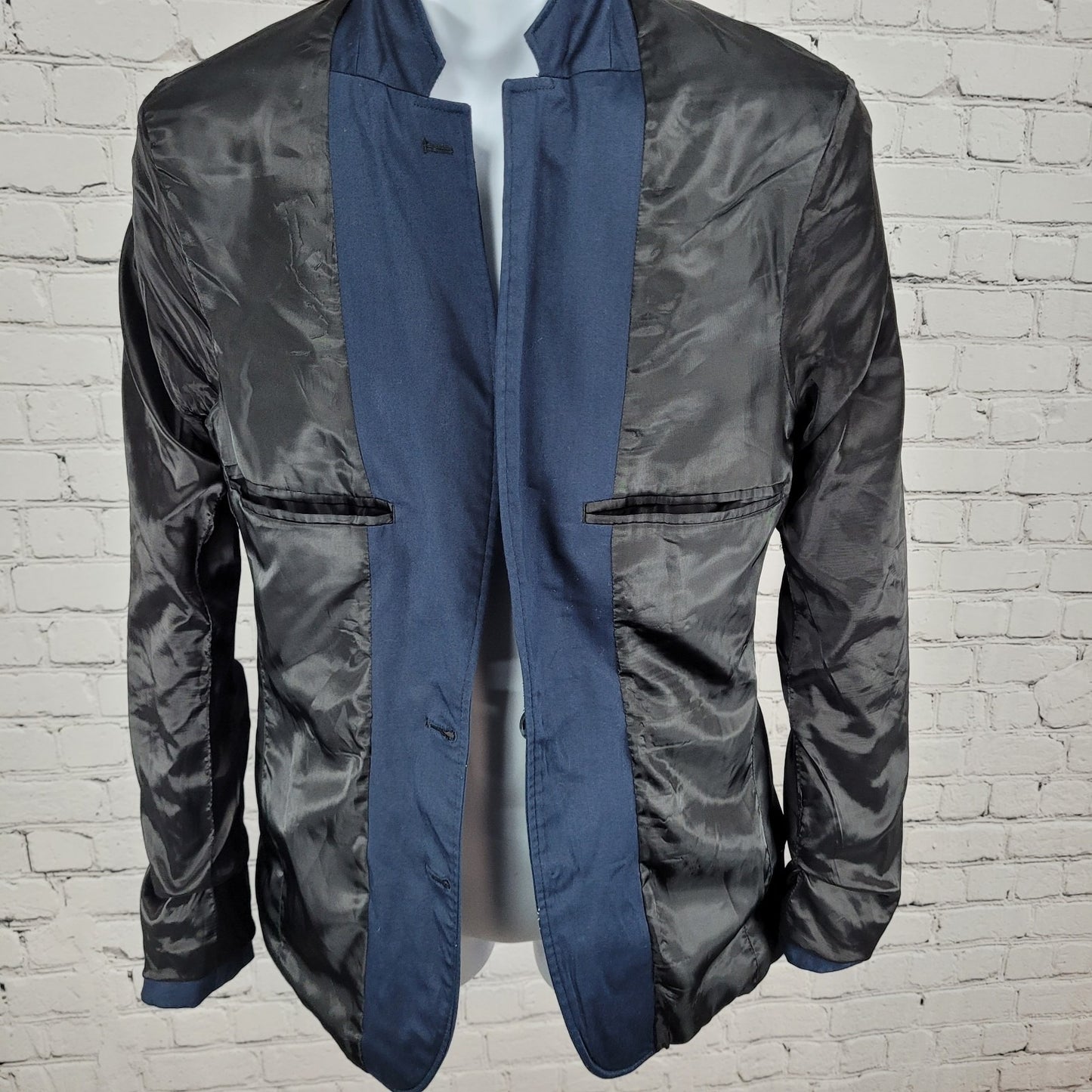 ASOS Navy Blue 2 Button Single Vented Notch Blazer Jacket Sport Coat Size 34R