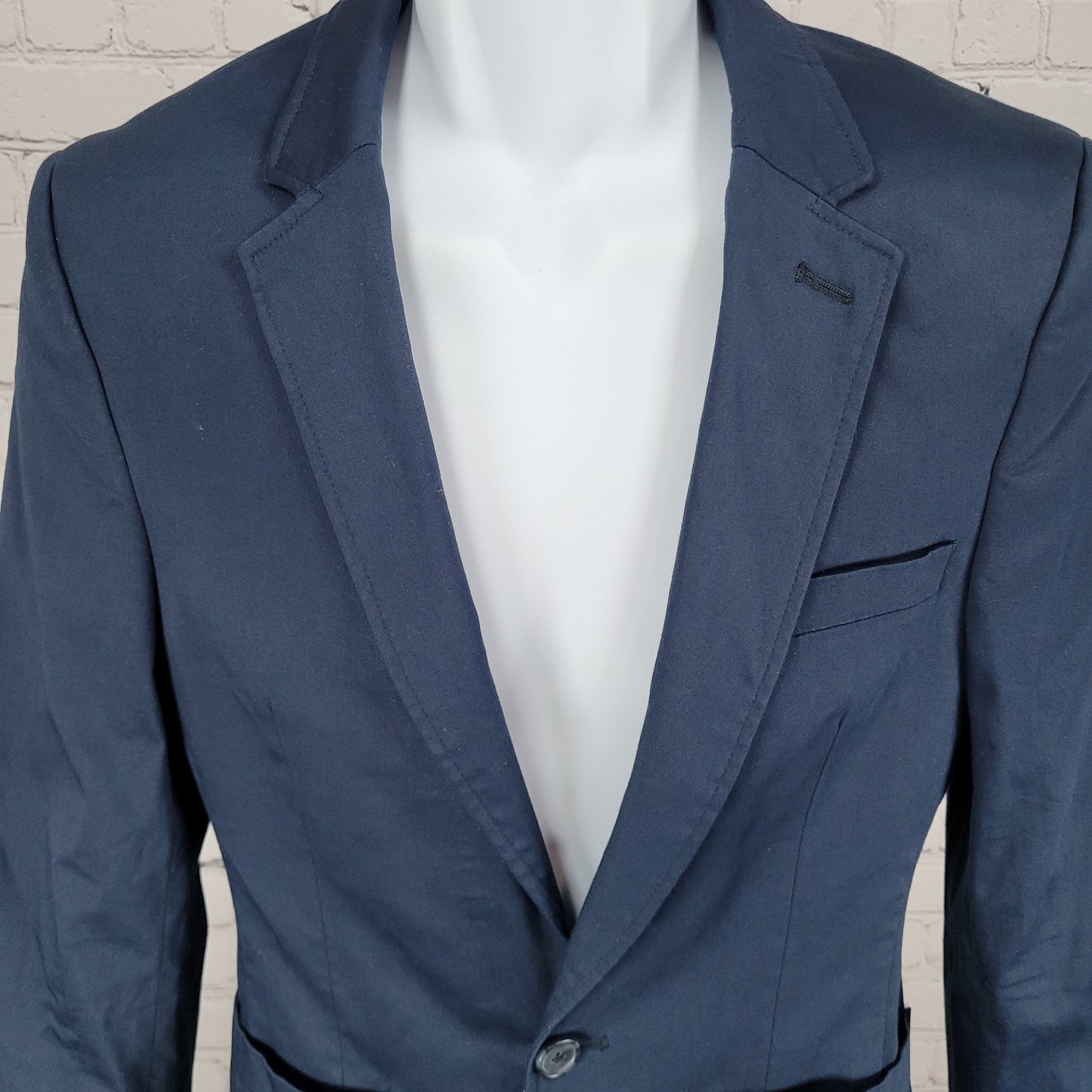 ASOS Navy Blue 2 Button Single Vented Notch Blazer Jacket Sport Coat Size 34R