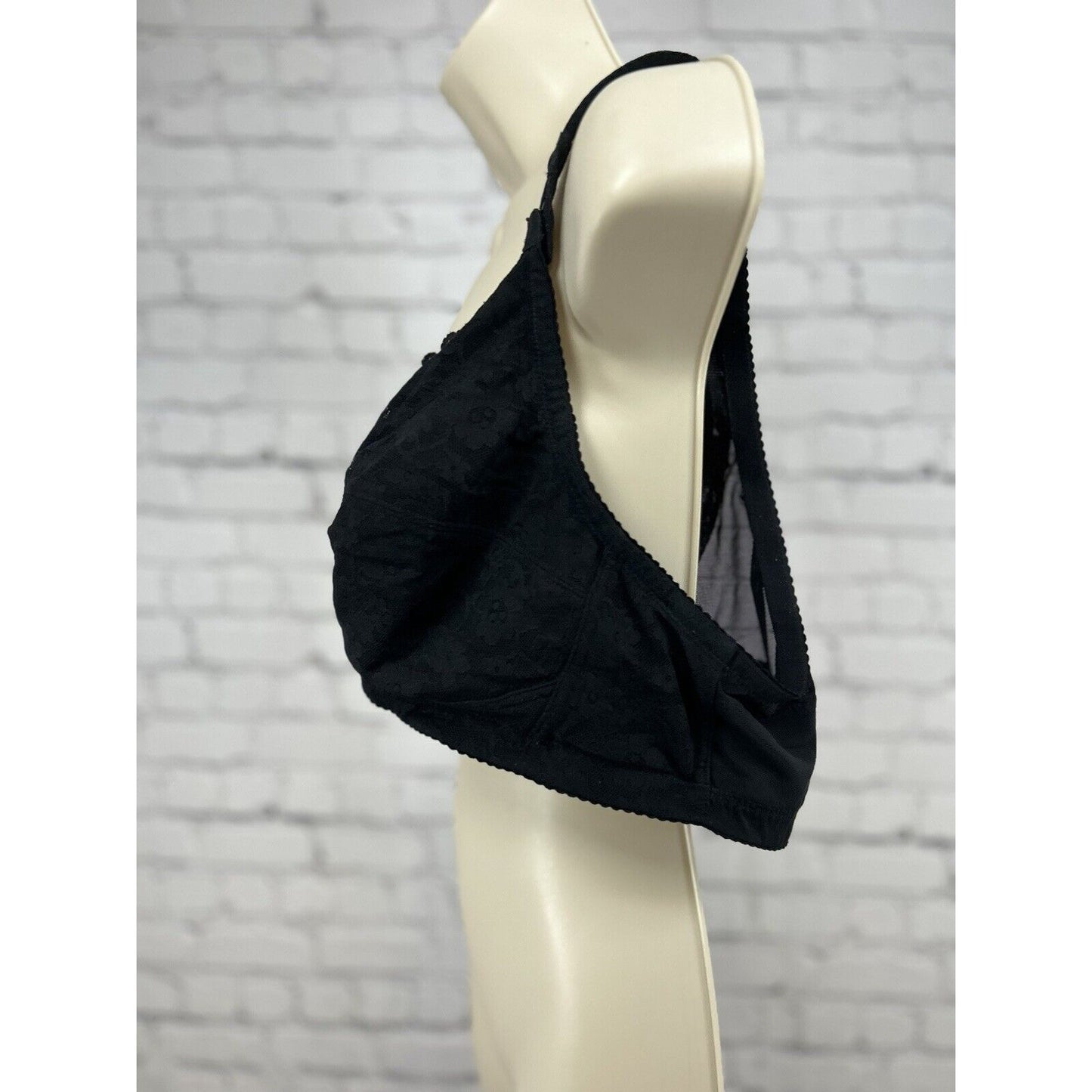 Delimira Front Closure Wireless Unlined Floral Lace Stretch Black Bra  Size 46B