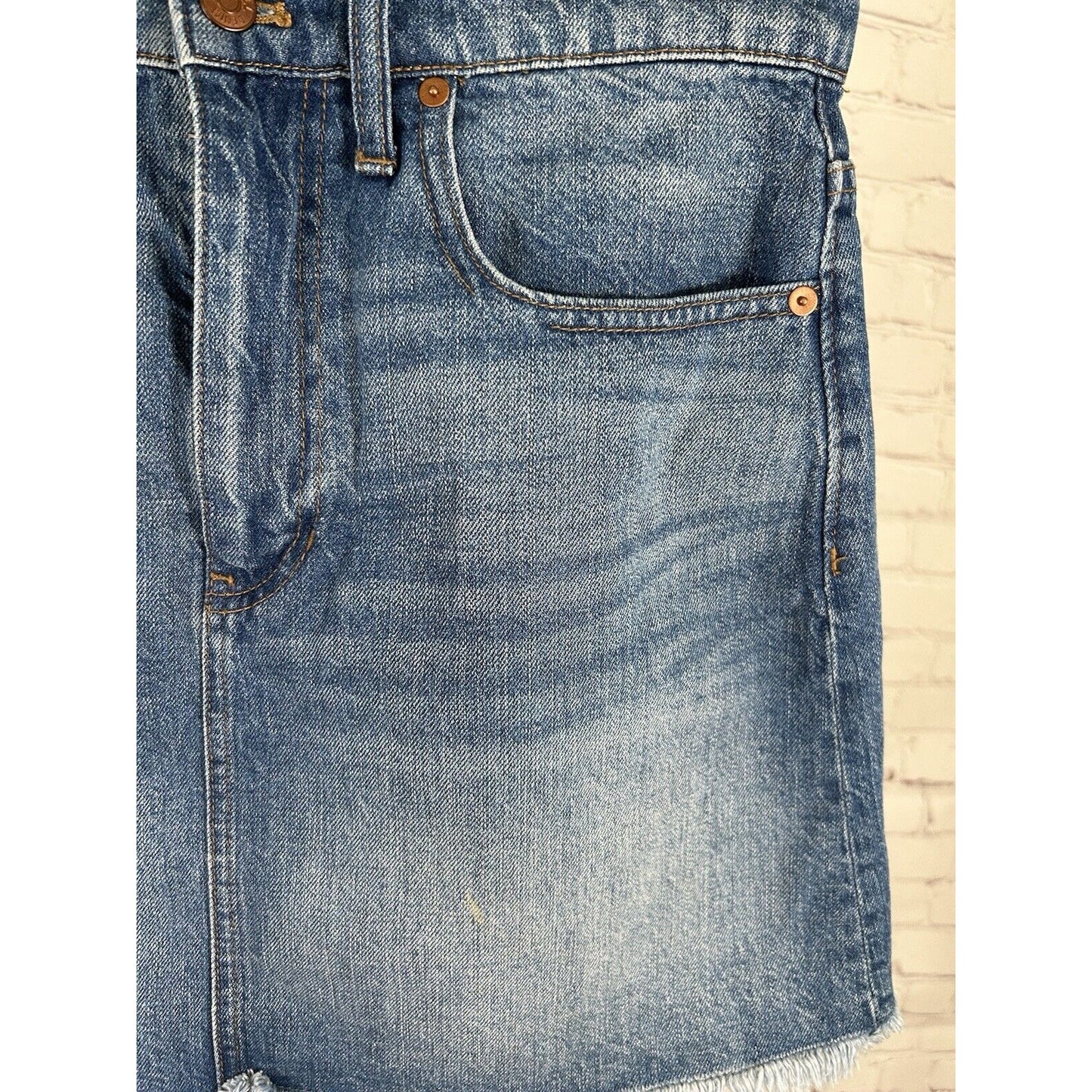 Madewell Medium Wash Raw Hem Straight Pencil Denim Mini Skirt Women’s 29