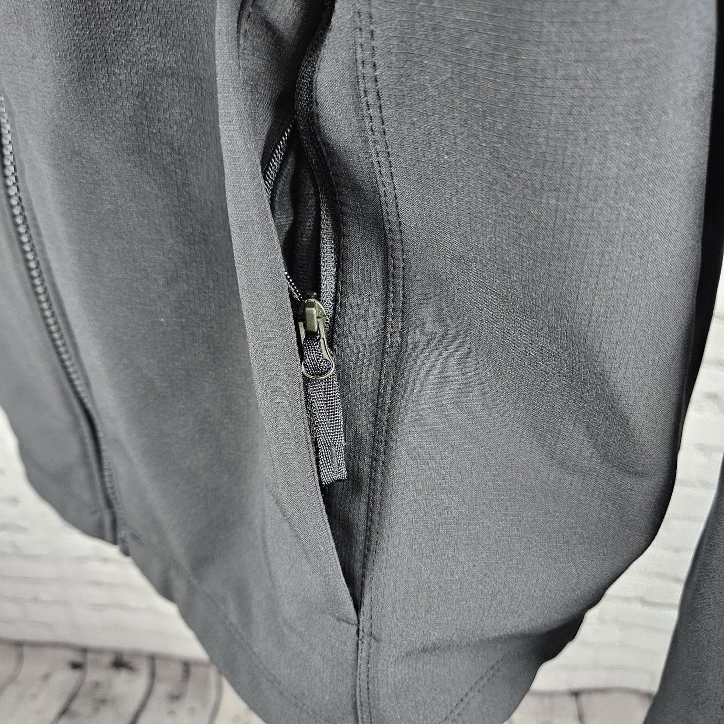 Sonic Black Fleece Lined Logo Employee Uniform Zip Pockets Jacket Medium M