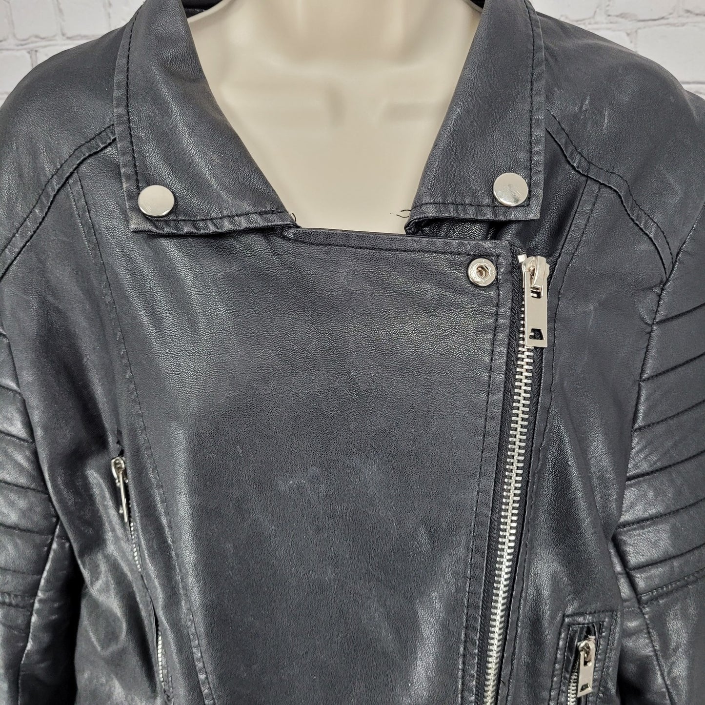 BLANKNYC Black Vegan Leather Moto Biker Collared Zipped Padded Jacket Size XL