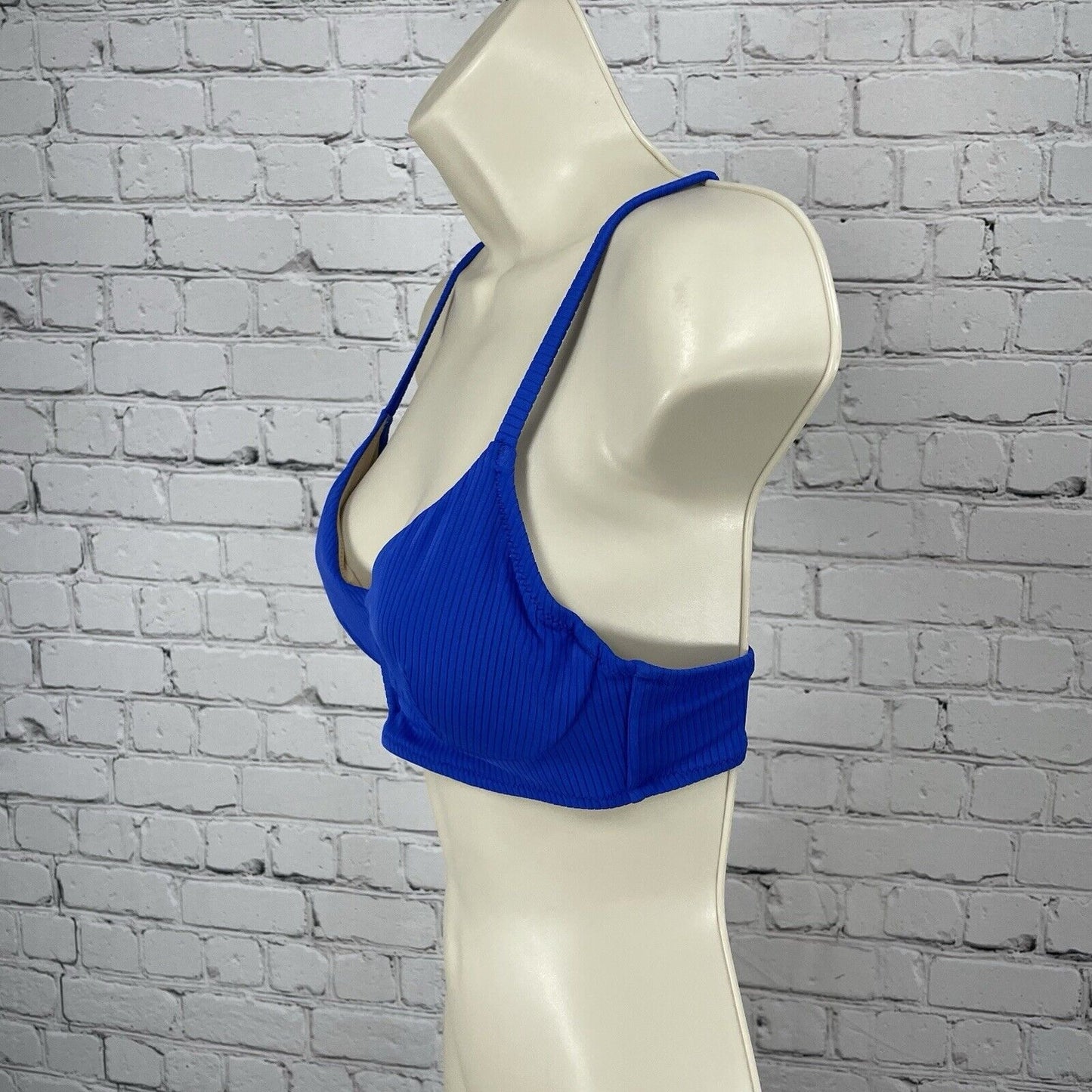 Shade & Shore Blue Deep V Neck Underwire Removable Pads Bikini Top Size 34B
