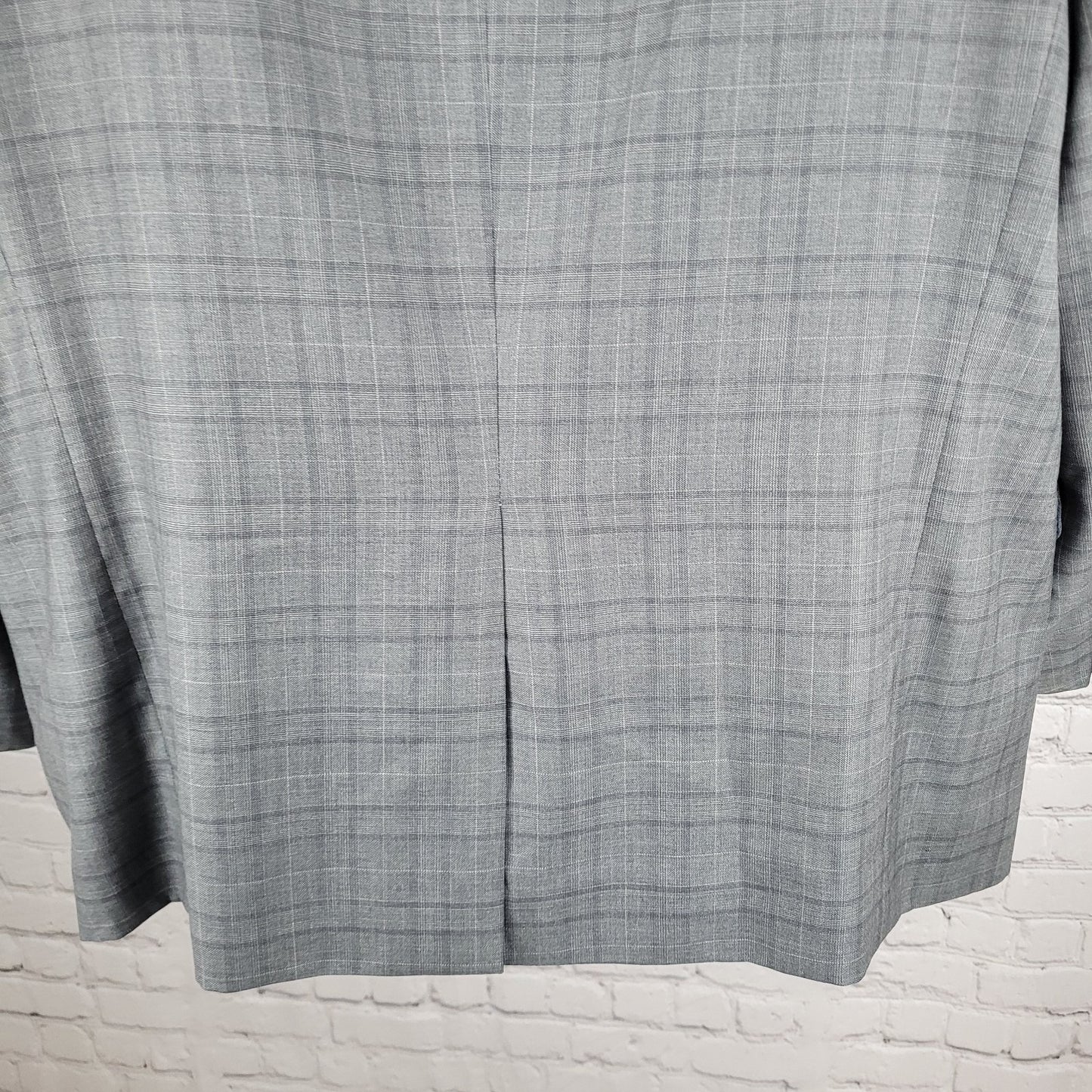 Joseph Abboud Guabello Grey 100% Wool Check Blazer Sport Coat USA Made Size 46S