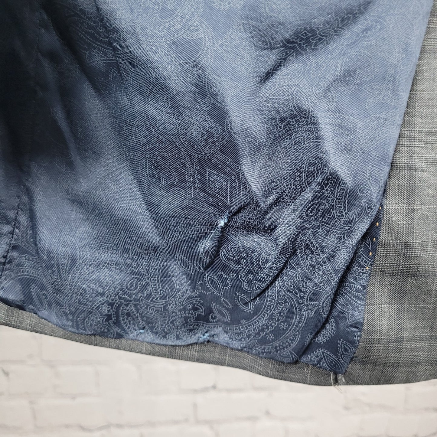 Joseph Abboud Guabello Grey 100% Wool Check Blazer Sport Coat USA Made Size 46S