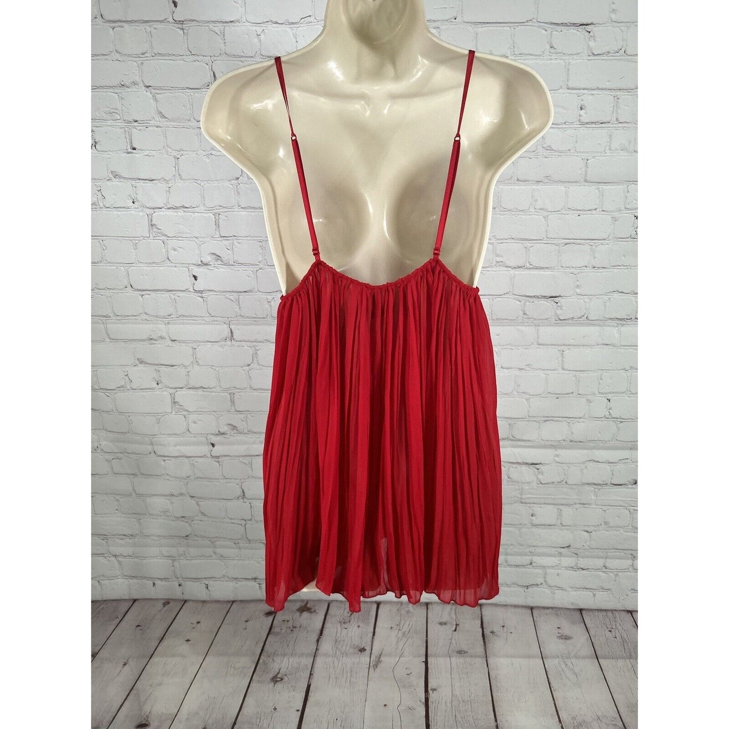 Victoria’s Secret Red Sheer Lace Top Baby Doll Chemise Nightie Women’s Size L