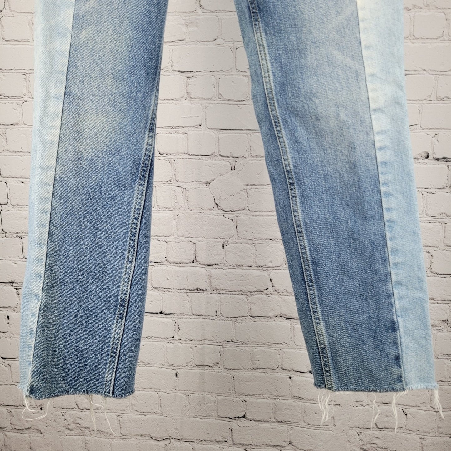 BDG Blue Denim 100% Cotton Jessye Distressed Two Tone Jeans Size 24 (24x28.5)