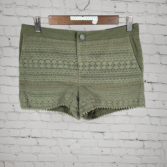 Daughters Of The Liberation Anthropologie Green Crochet Shorts Size 4 (30x3)
