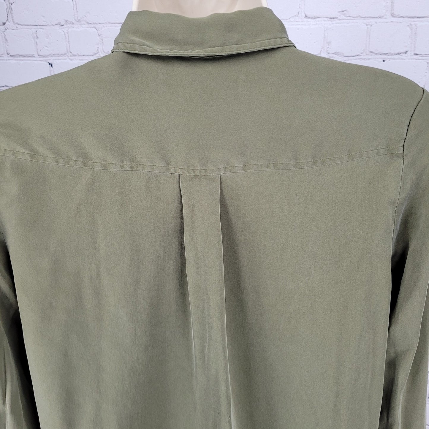 Quince Green Silk Stretch Button Up Long Sleeve Top Shirt Size Small S