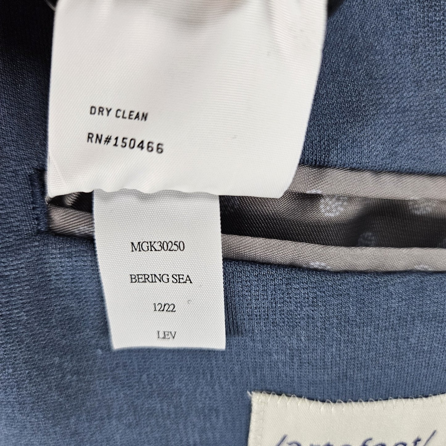 Artefact Bering Sea Blue 2 Button Single Vented Notch Blazer Sport Coat Large L