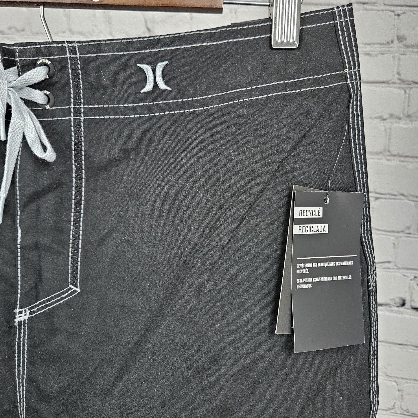 NWT Hurley Black 22" Length Cargo Pocket Drawstring Board Shorts Swim Trunks 30