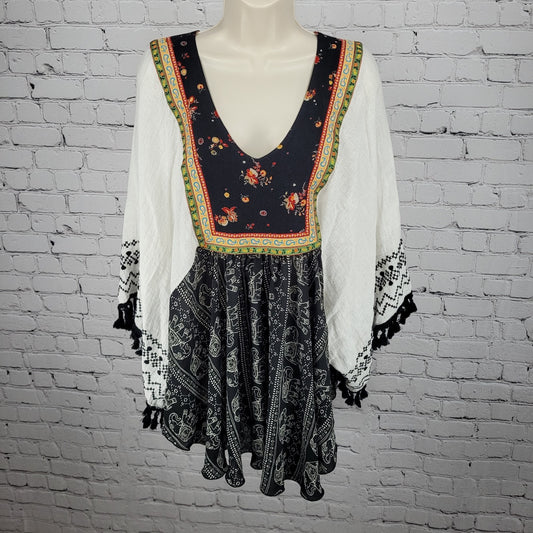 Ivy Jane Black White Linen Blend Elephant Floral Boho Blouse Tunic Top USA M/L