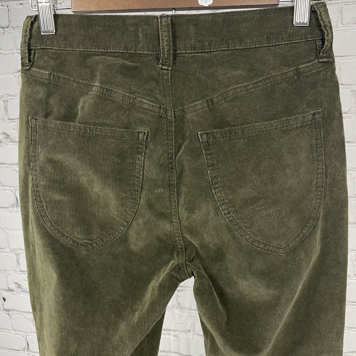 We The Free Green Velvety Corduroy Skinny Hi-Rise Pants Stretch Size 25 (26x27)