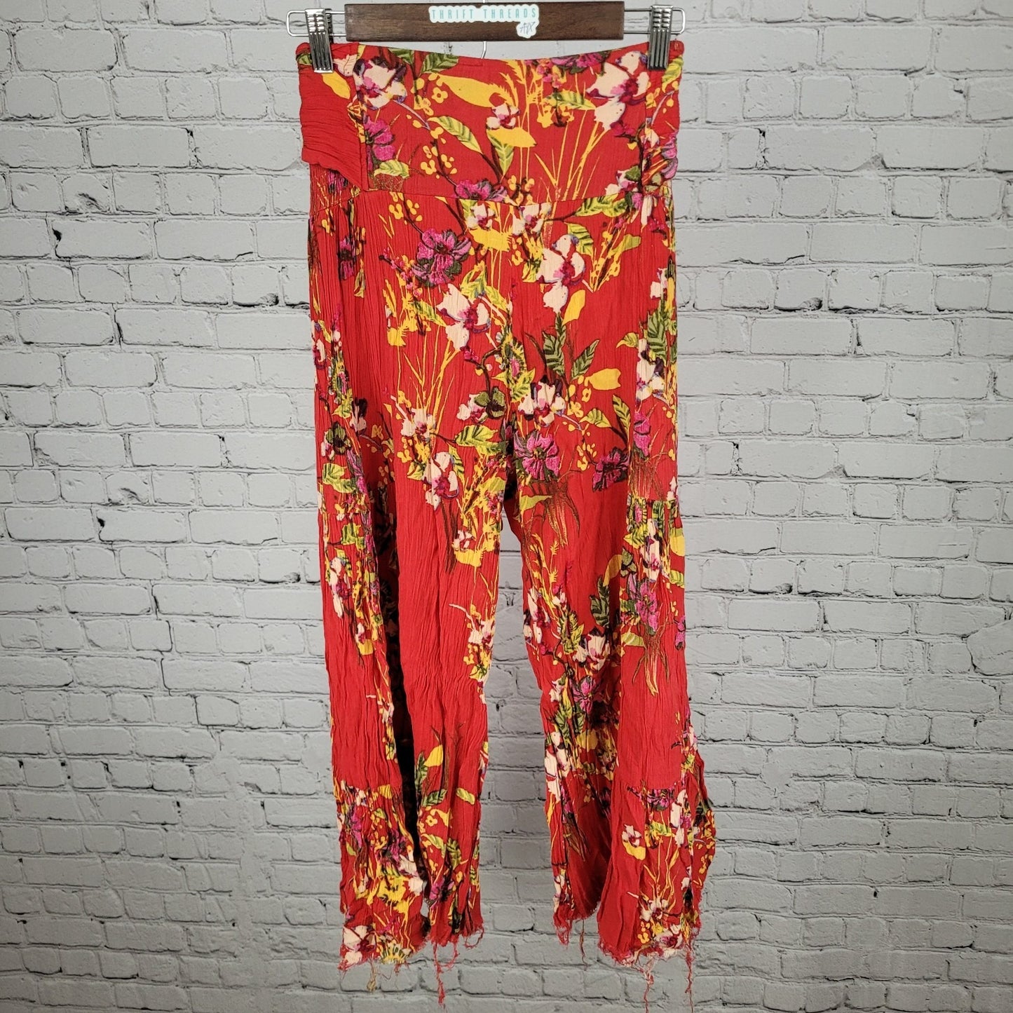 FP One Free People Red Floral Waist Tie Crop Palazzo Pants Size Medium M (26x22)