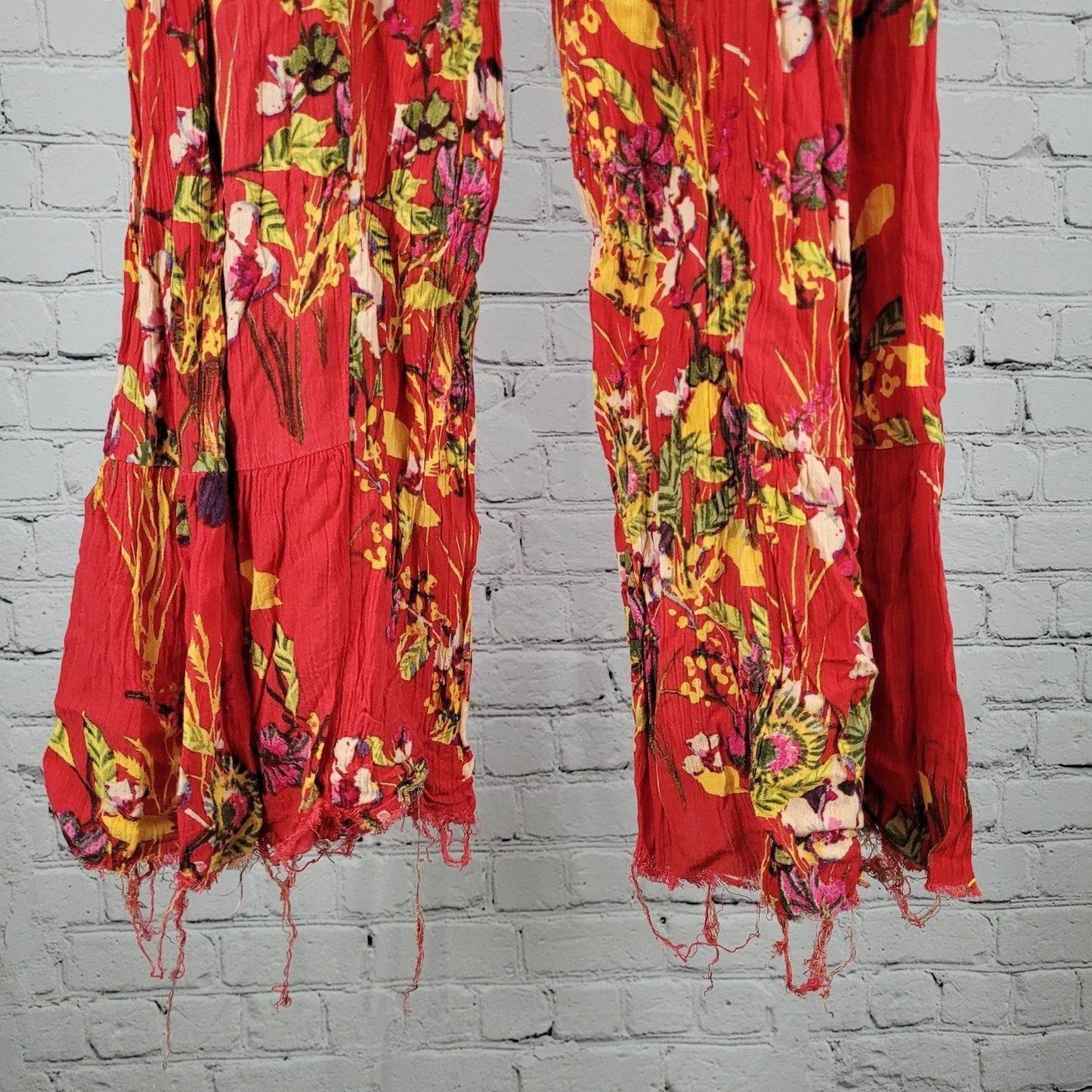 FP One Free People Red Floral Waist Tie Crop Palazzo Pants Size Medium M (26x22)