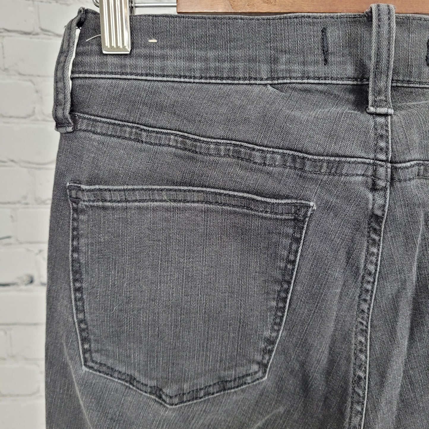 Madewell Grey Denim 9" High Rise Skinny Distressed Jeans Size 27T (27x30)