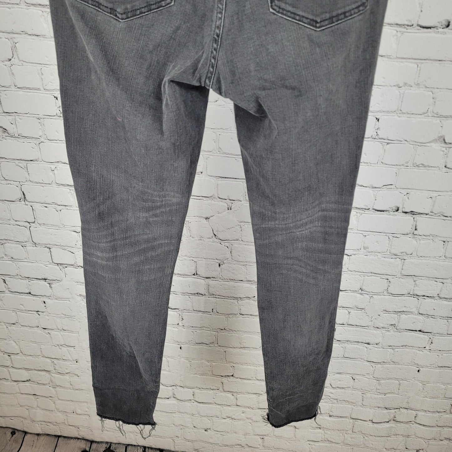 Madewell Grey Denim 9" High Rise Skinny Distressed Jeans Size 27T (27x30)