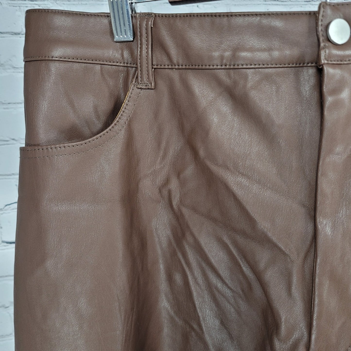 NWT And Now This Brown Vegan Faux Leather High Rise Shorts 18W (36x4.5)