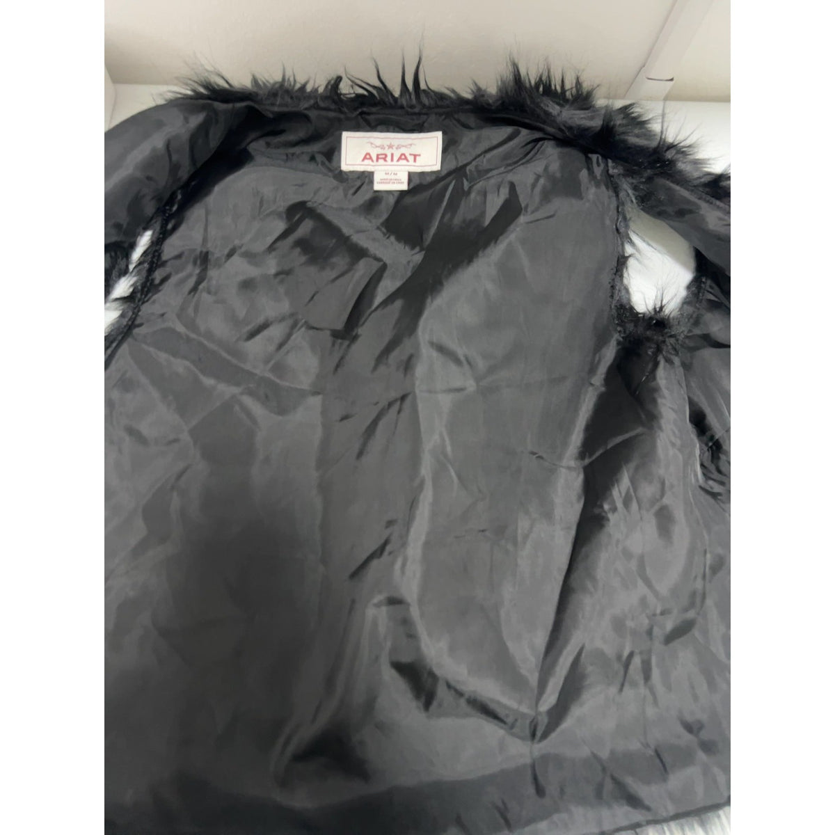 Ariat Black Shaggy Faux Fur Lined Hook and Eye Western Rodeo Vest Women's M