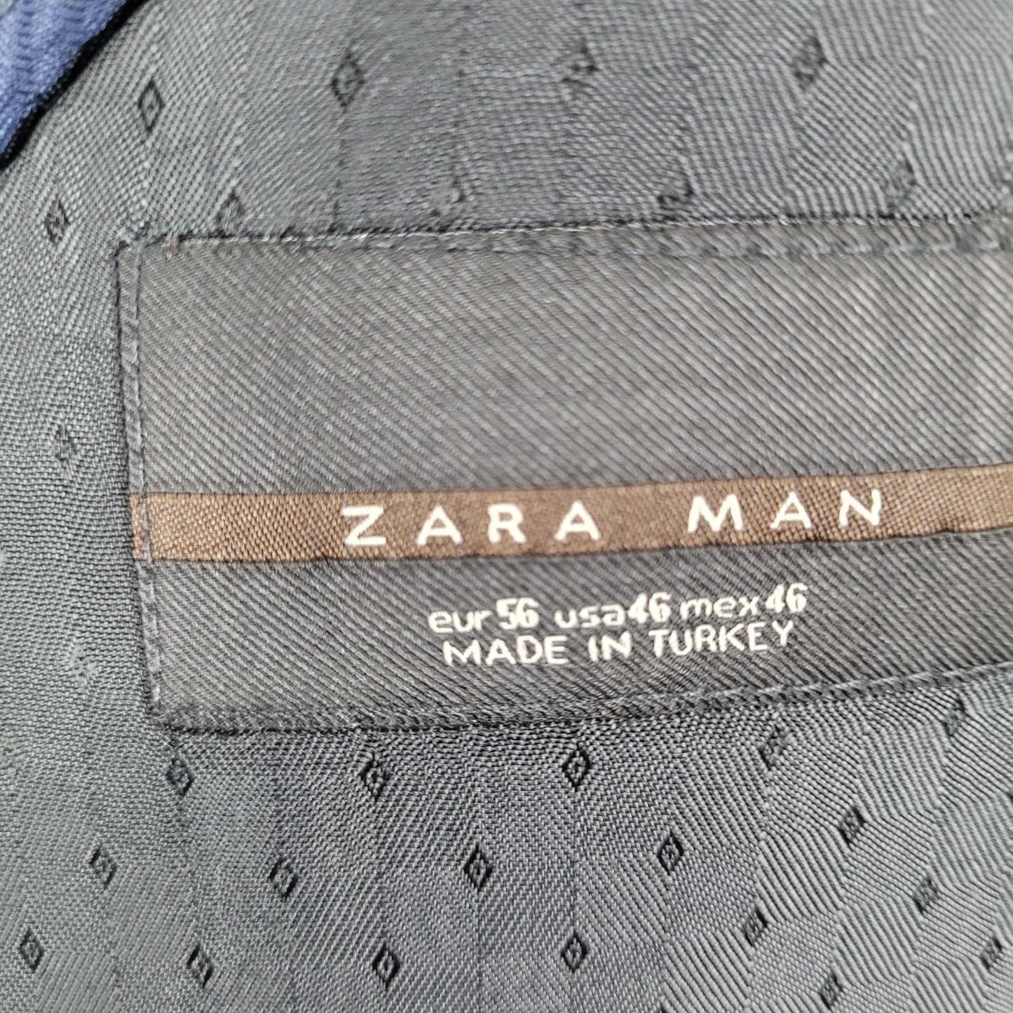 Zara Man Grey Herringbone 2 Button Vented Notch Blazer Sport Coat Size 46