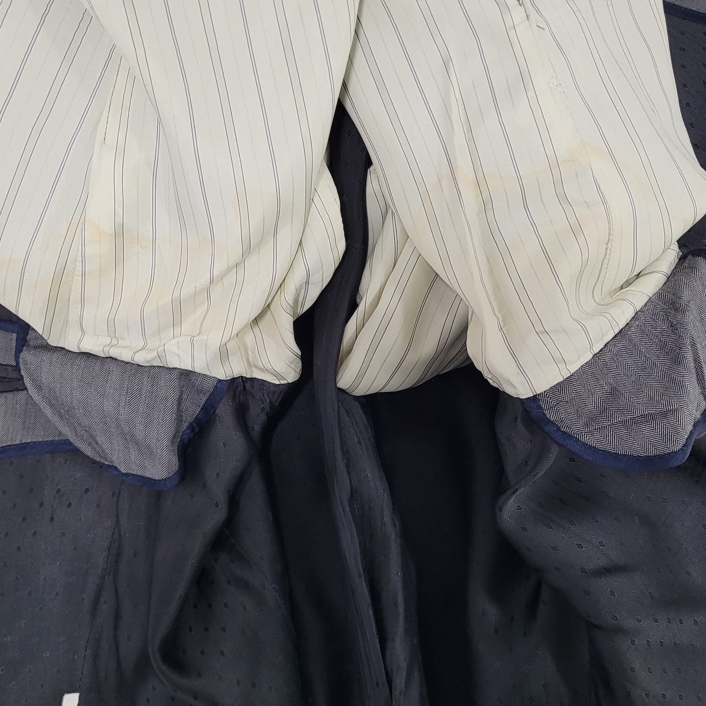 Zara Man Grey Herringbone 2 Button Vented Notch Blazer Sport Coat Size 46