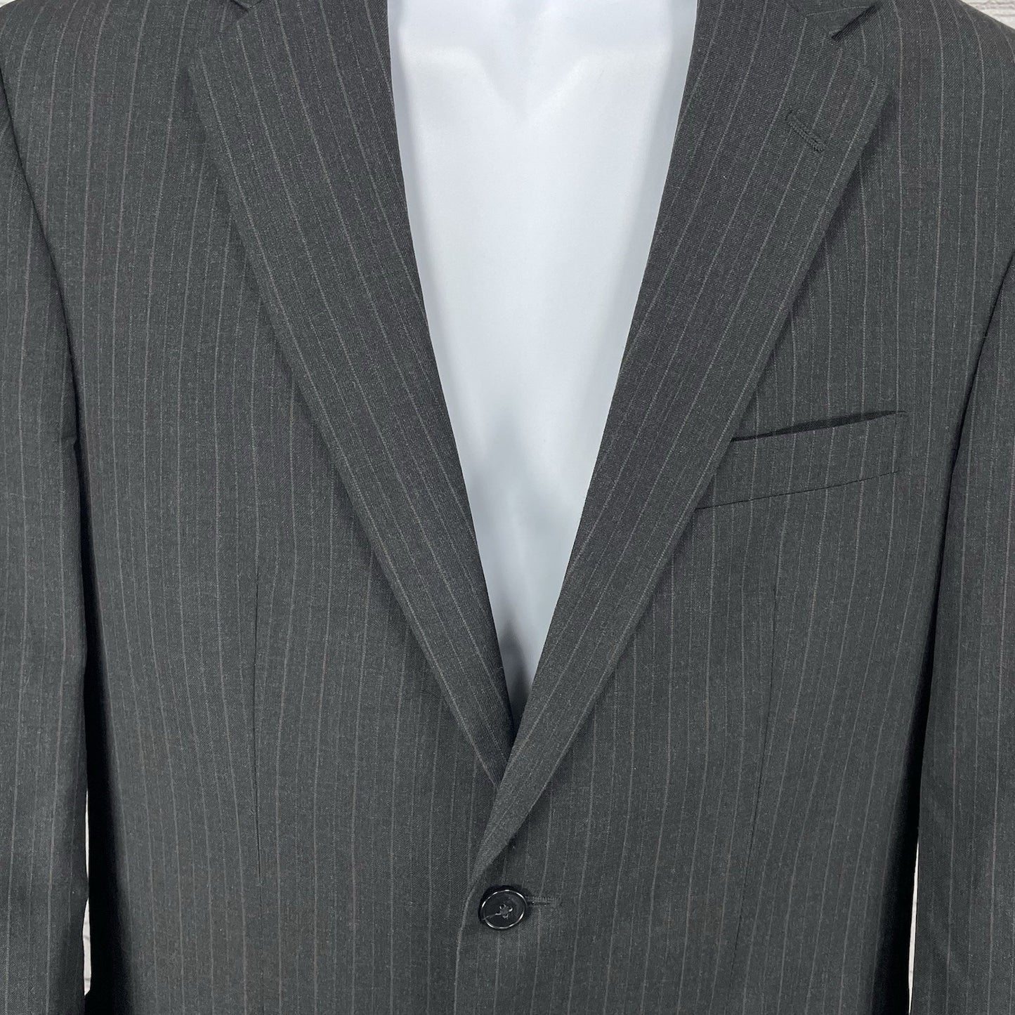 Jos A Bank Black Pinstripe Wool Tailored Fit Travelers Collection Blazer 40L