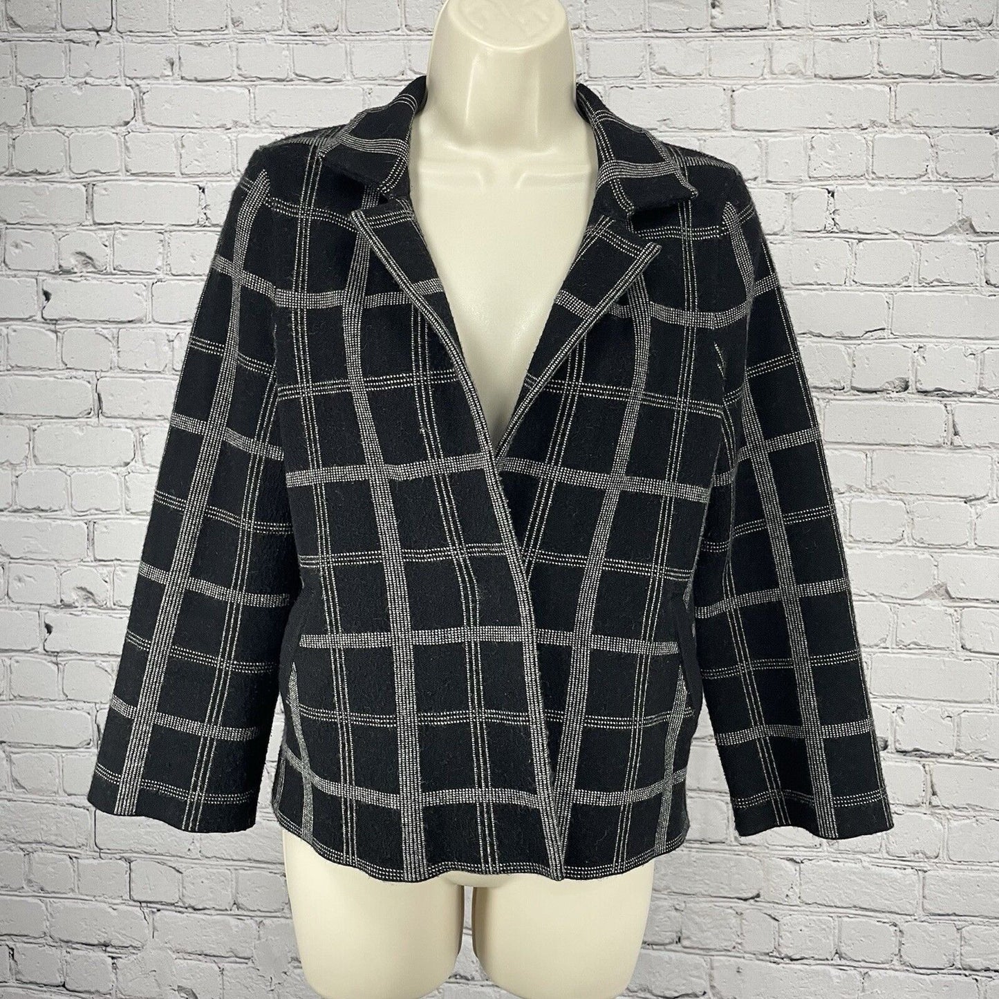 Moth Anthropologie Black Check Collar Snap Sweater Pockets Stretch Size XS
