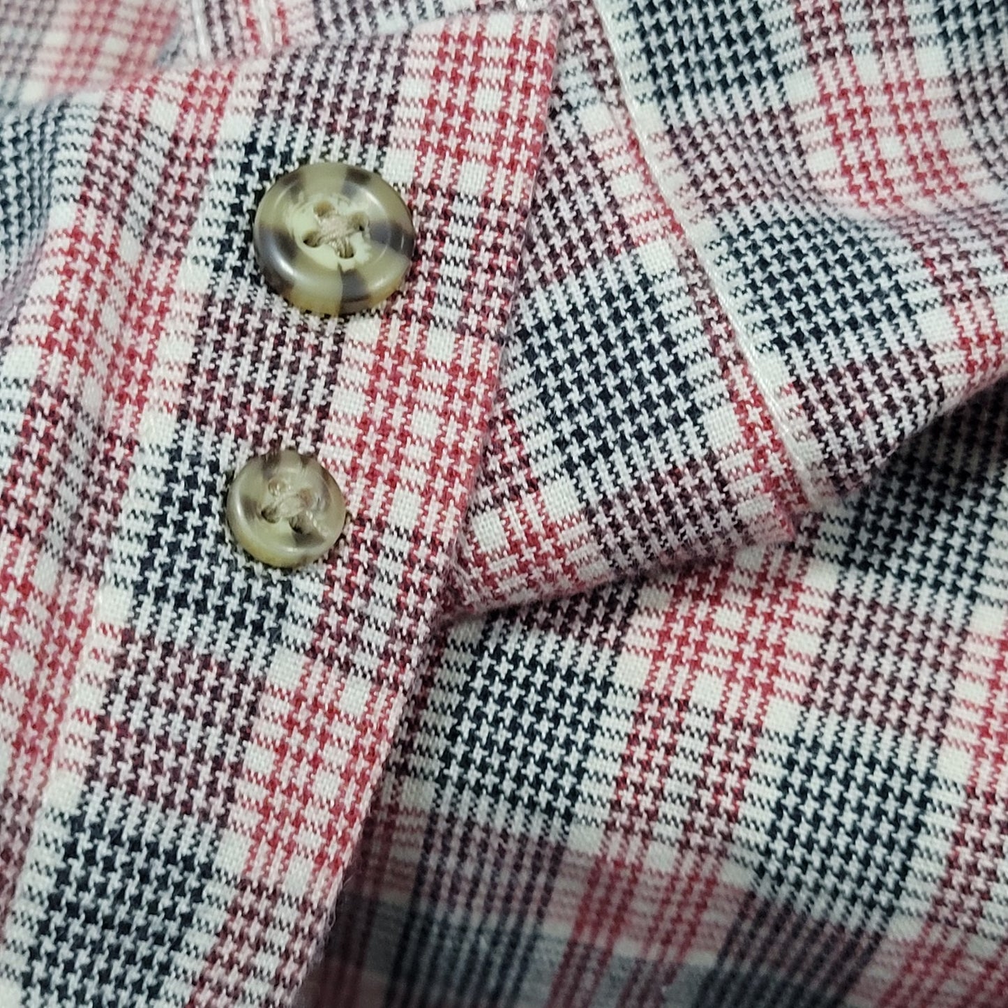 Carhartt Red Black Plaid 100% Cotton Button Down Collar Short Sleeve Shirt Large