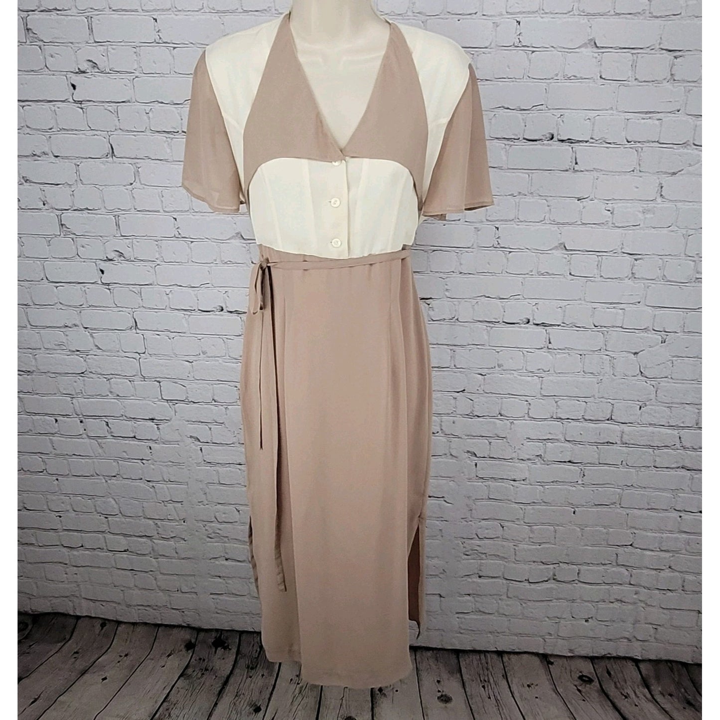 Savvy Ivory & Tan Chiffon Belted Flutter Sleeve Side Slit Midi Dress Size US 8