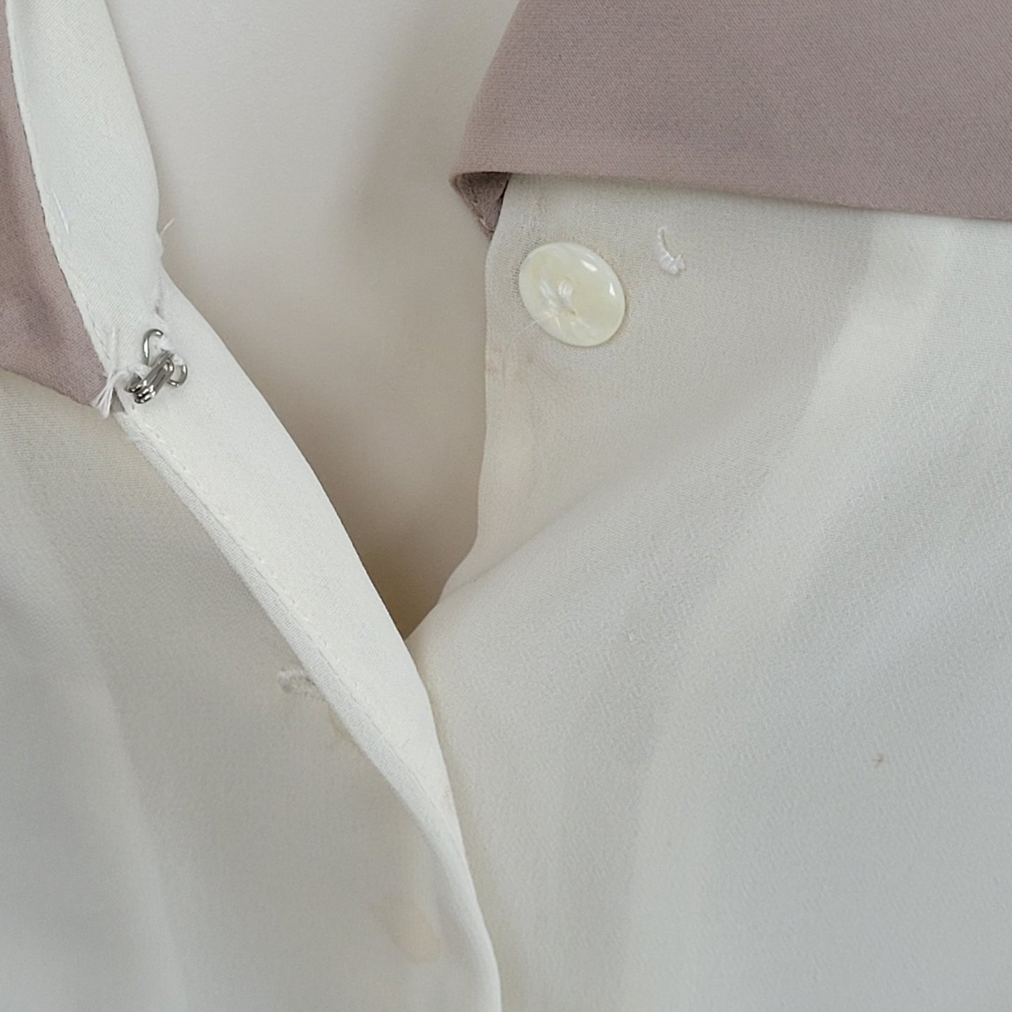 Savvy Ivory & Tan Chiffon Belted Flutter Sleeve Side Slit Midi Dress Size US 8