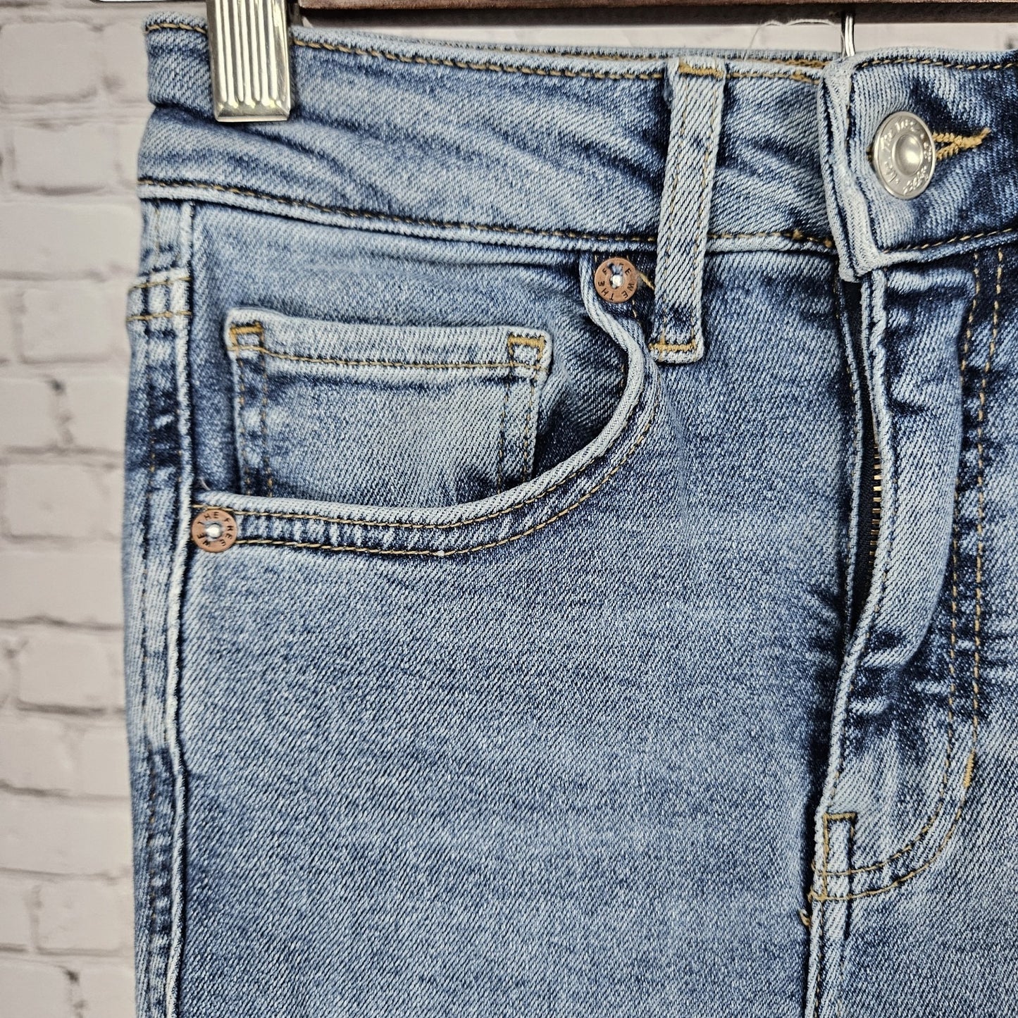 Free People We The Free Blue Mid Rise Raw Hem Skinny Ankle Jeans 24 (22x27)