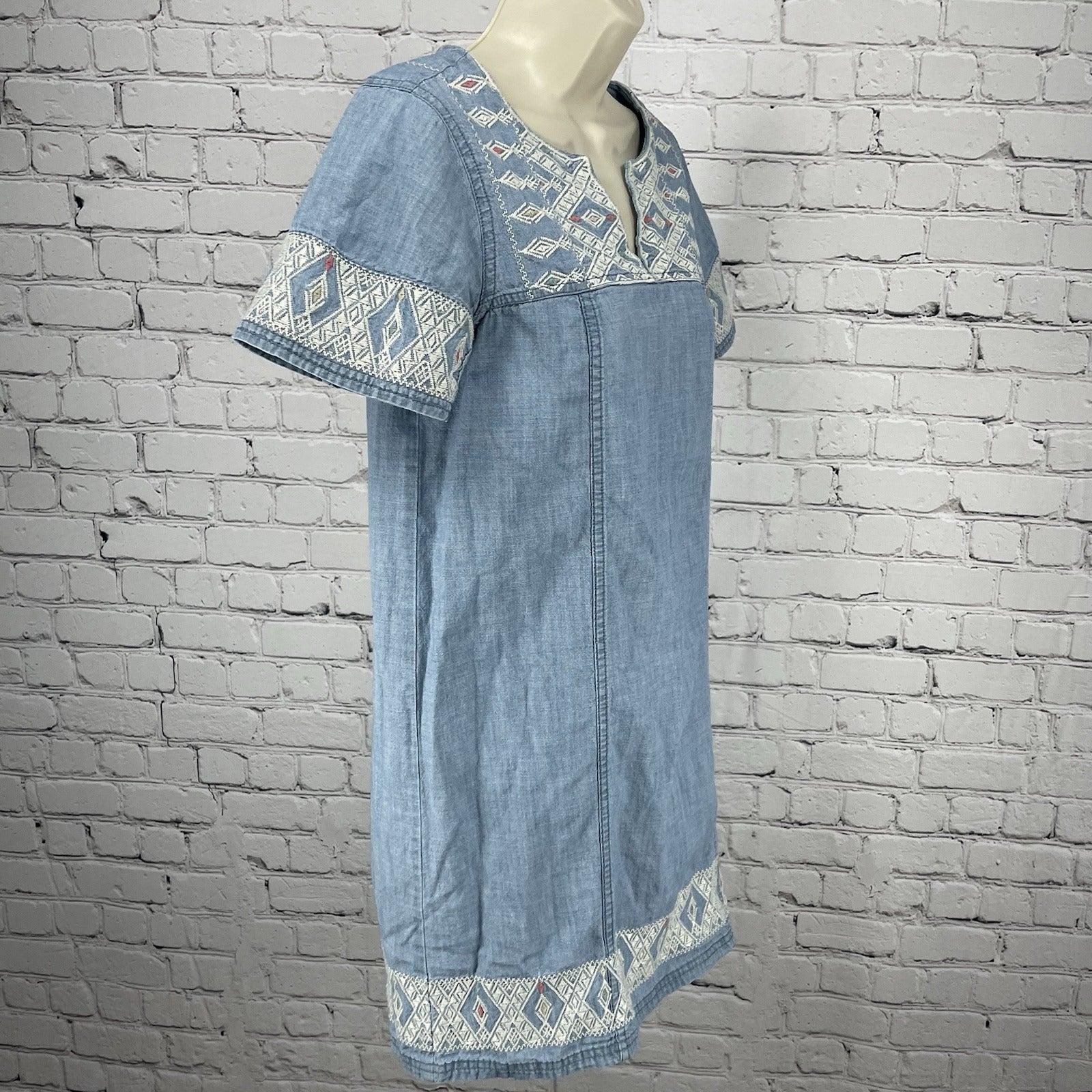 madewell blue embroidered dress Embroidered Puff-Sleeve Babydoll Dress in Indigo Plaid