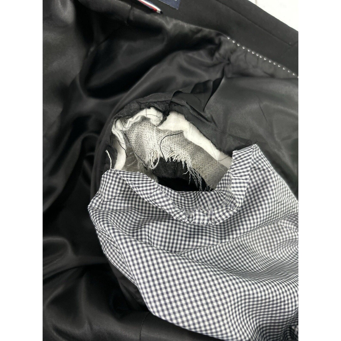 Tommy Hilfiger Black 2 Button Double Vented Men's Suit Jacket Blazer Size 38R