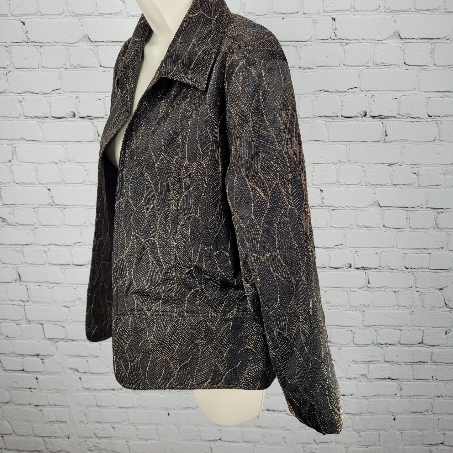 Chico's Black Gold Metallic Embroidered Leaves Open Lined Jacket Size 1 US 8
