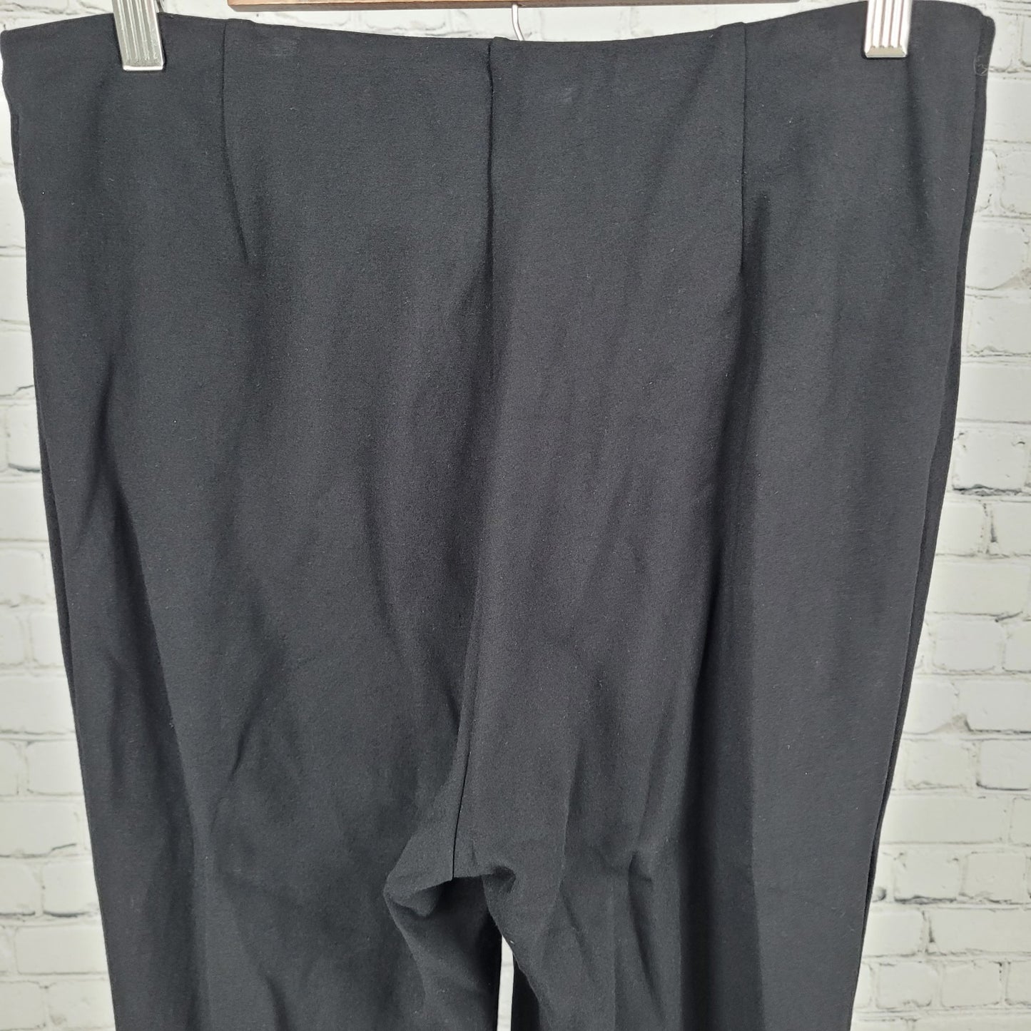 T Tahari Black High Rise Pull On Straight Leg Stretch Pants Size Large L (30x30)