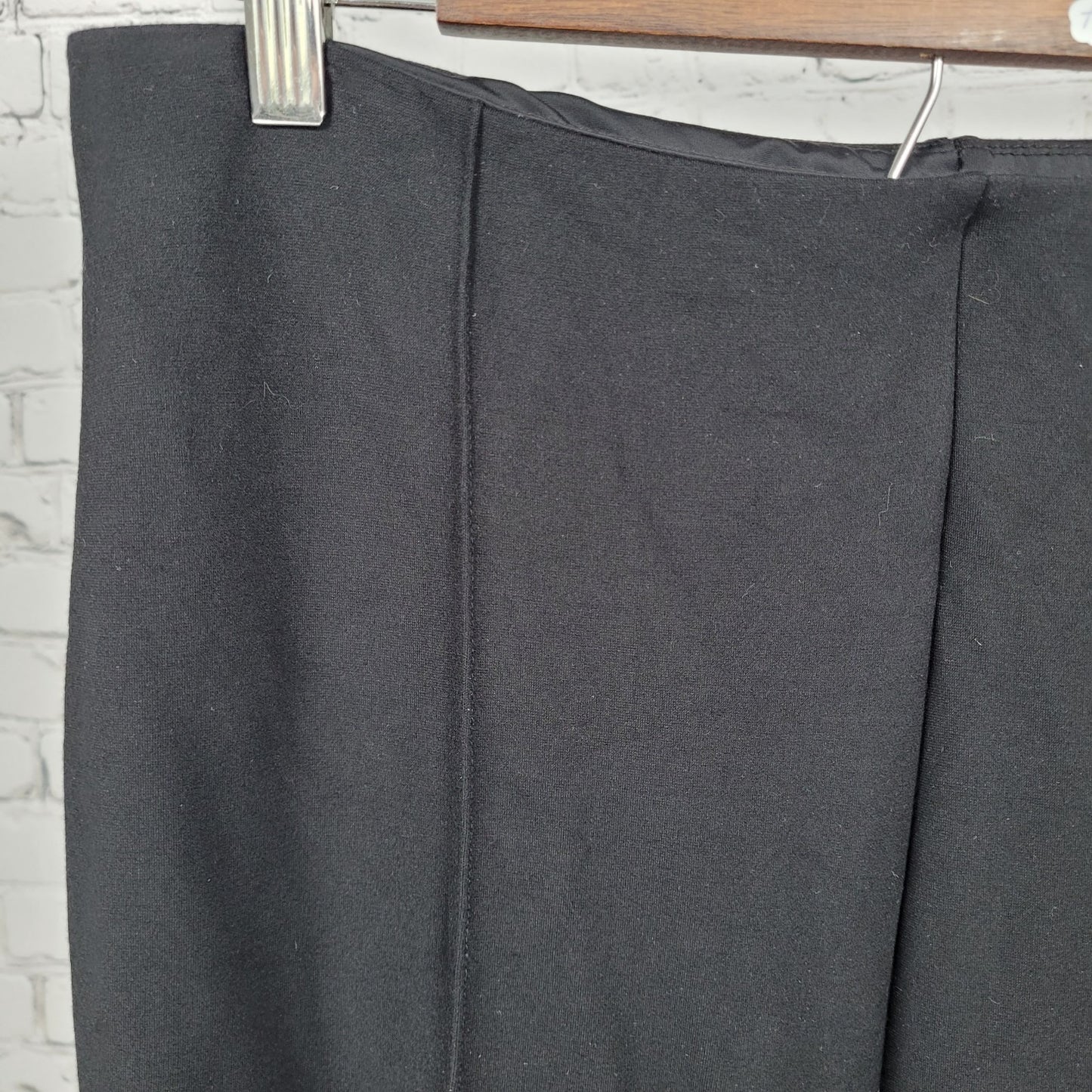 T Tahari Black High Rise Pull On Straight Leg Stretch Pants Size Large L (30x30)