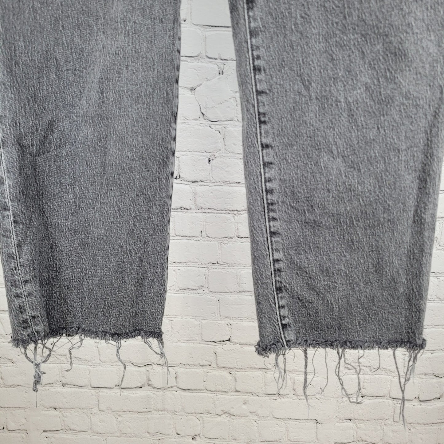 Madewell Grey Denim Curvy Perfect Vintage Straight Jeans Size 14W (34x27)