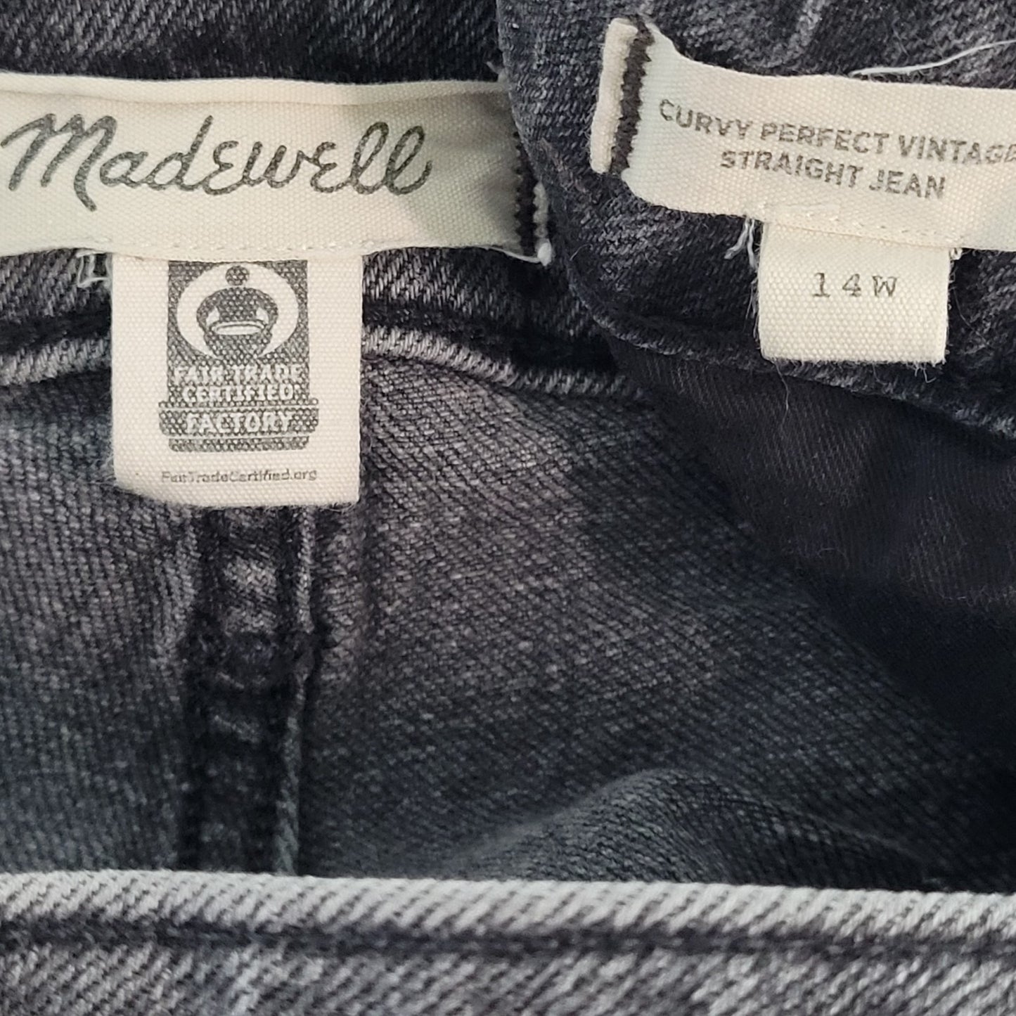 Madewell Grey Denim Curvy Perfect Vintage Straight Jeans Size 14W (34x27)