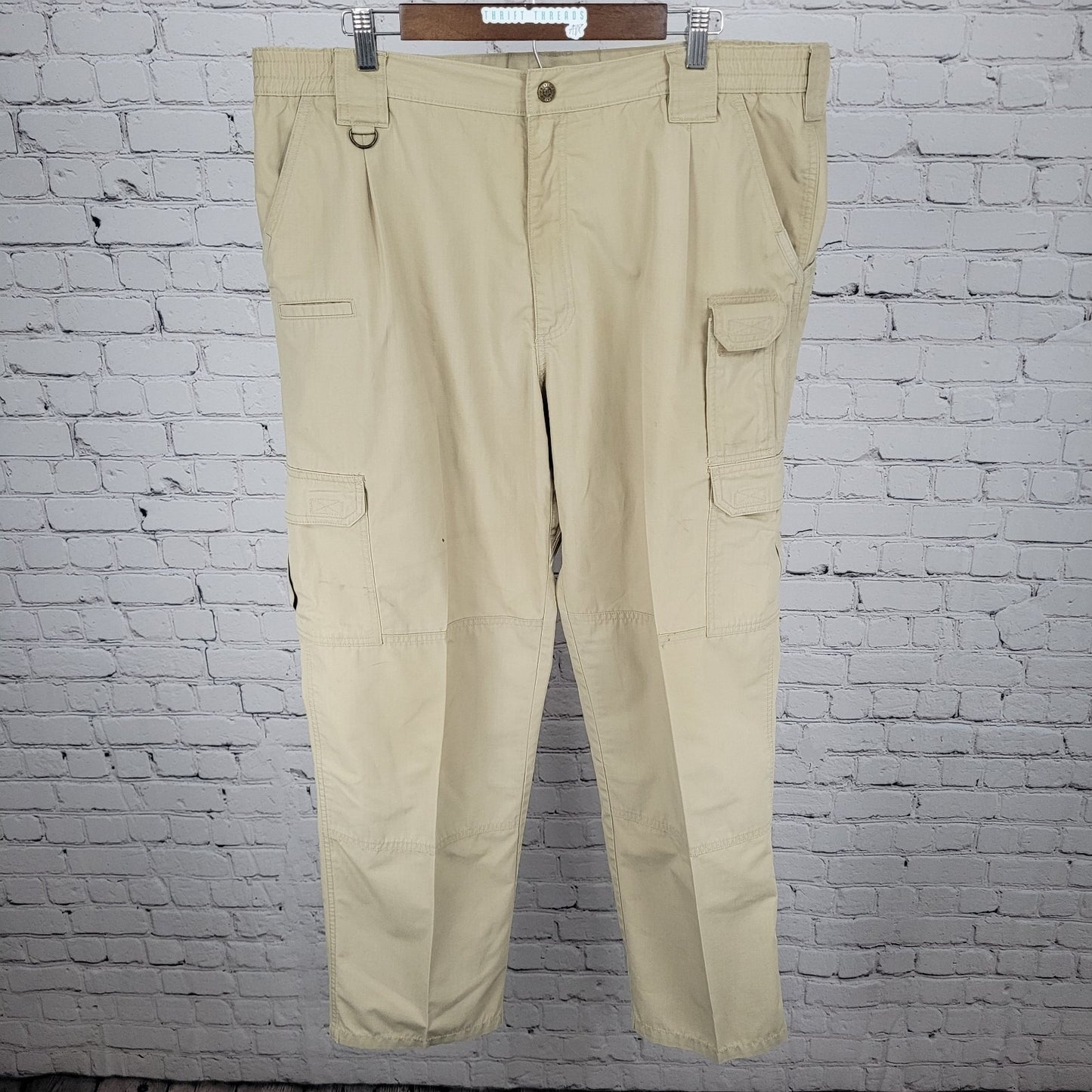 5.11 Tactical Series Tan Cargo Pockets Straight Leg Utility Pants (40x32)
