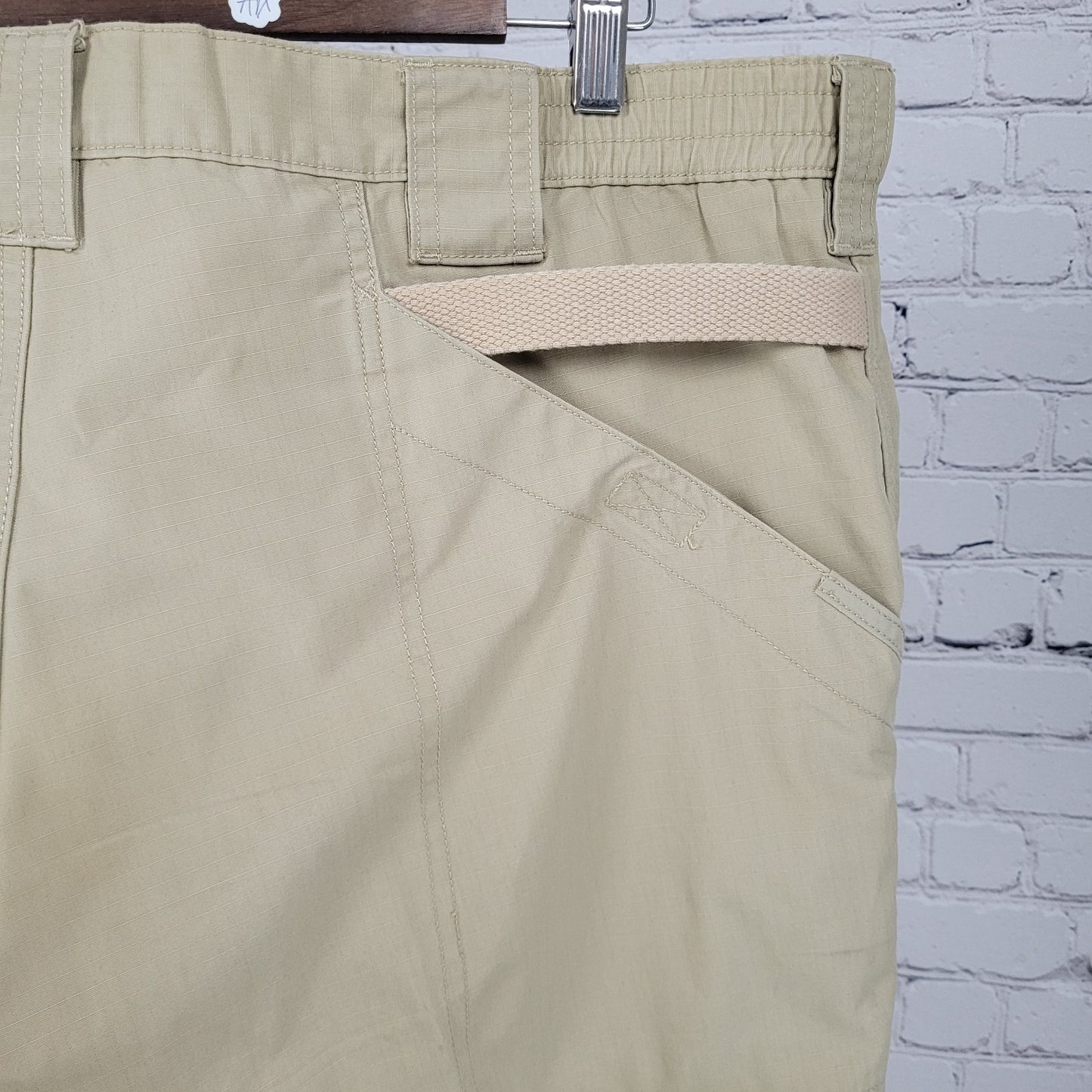 5.11 Tactical Series Tan Cargo Pockets Straight Leg Utility Pants (40x32)