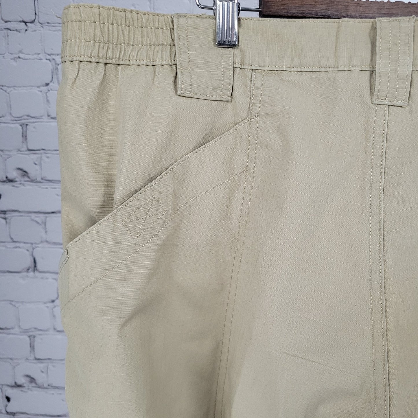 5.11 Tactical Series Tan Cargo Pockets Straight Leg Utility Pants (40x32)