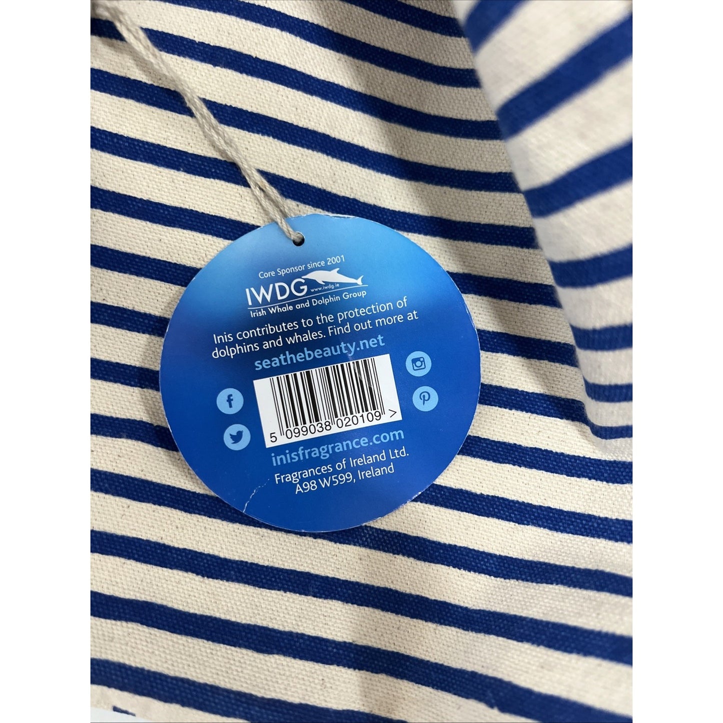 NWT Inis the Energy of the Sea Tote Beach Bag Rope Handles Off White Blue Canvas