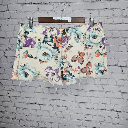 Free People Ivory Denim Multicolor Floral Raw Hem Mid Rise Shorts 28 (30x2.5)