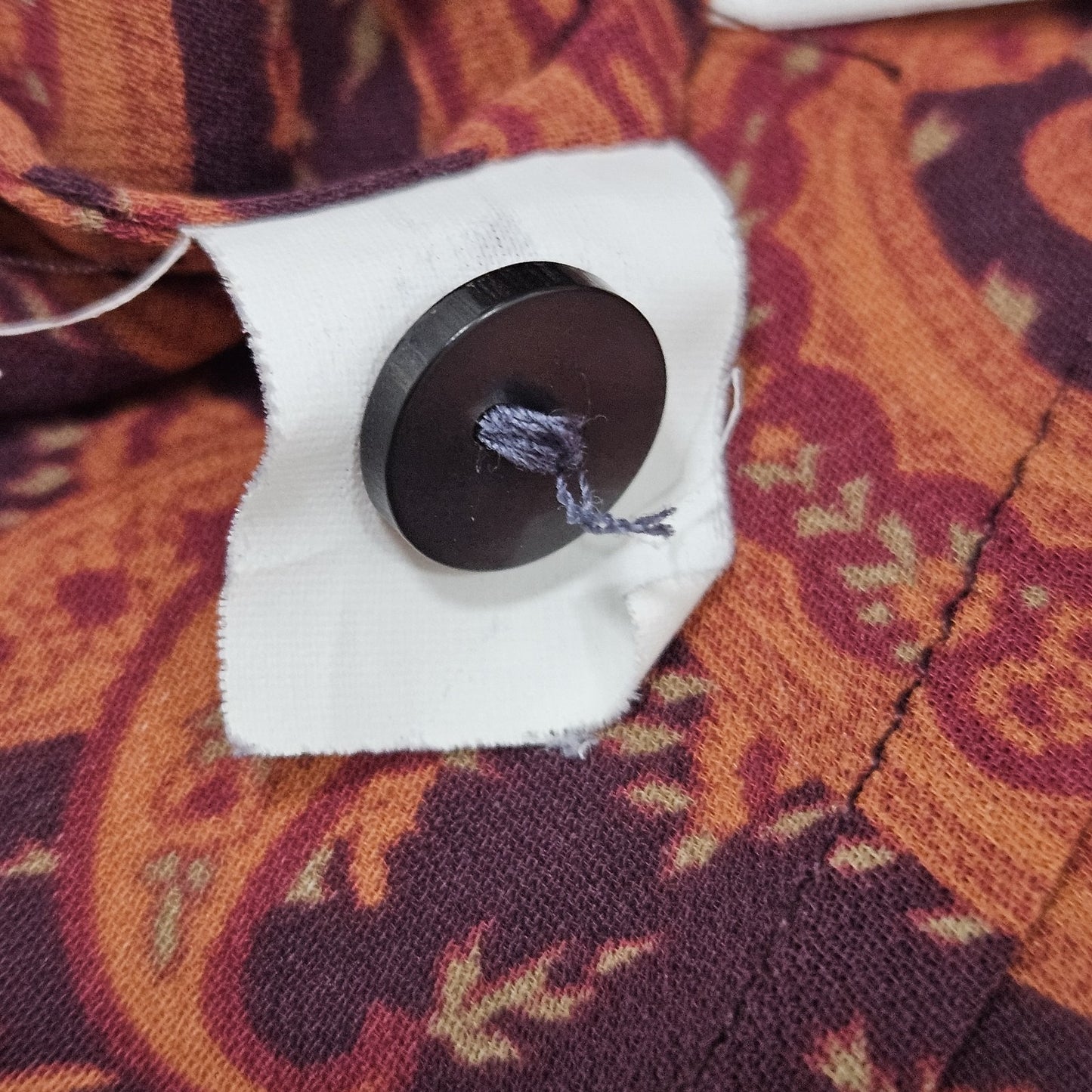 Eddie Bauer Purple 100% Silk Paisley Button Up Long Sleeve Shirt Blouse Top XLP