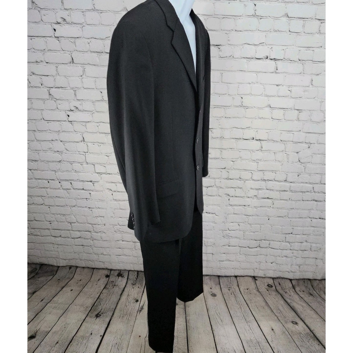 Joseph Abboud Nordstrom Black Wool Blend Full Suit 2 Piece 3 Button US 40R 32x31